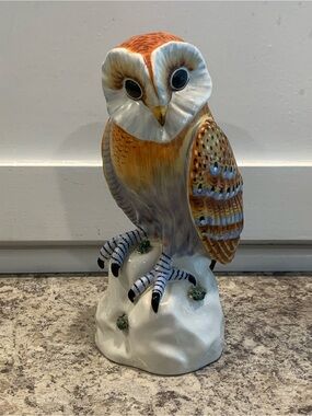 Vintage Italian Hand-Painted Porcelain Barn Owl Figurine – Mid-Century / Natural